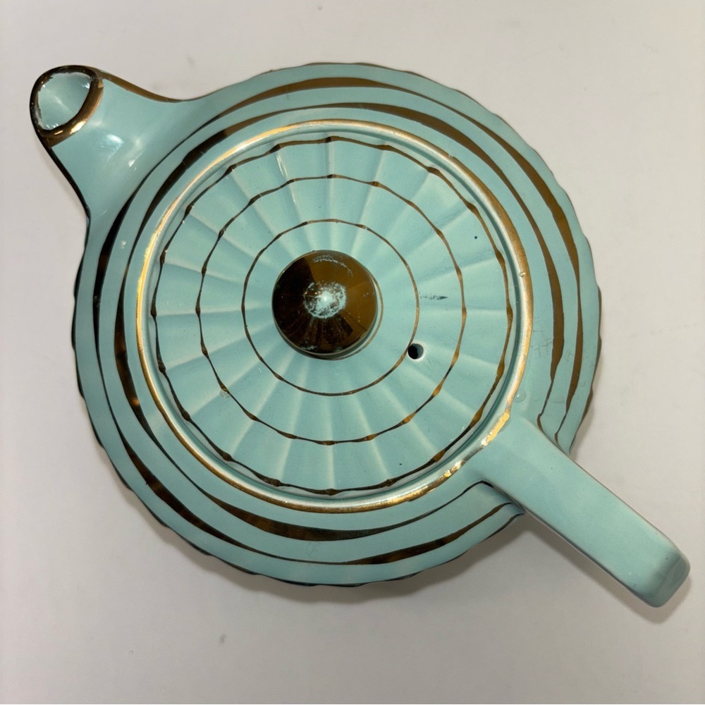 Sadler, England Vintage Art Deco ceramic teapot in mint green with gold accents - Picture 5 of 15